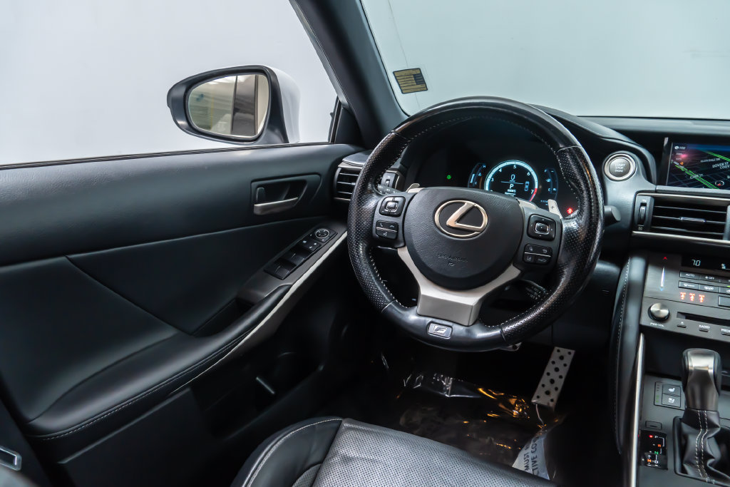 Used 2020 Lexus IS 350 F Sport w/ F Sport Package AWD/4WD image 31