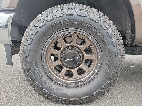 Used 2023 Ford F250 XLT w/ Snow Plow Prep Package image 8