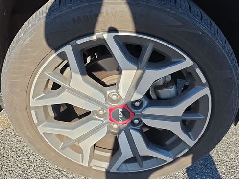 Used 2023 Kia Seltos SX image 7