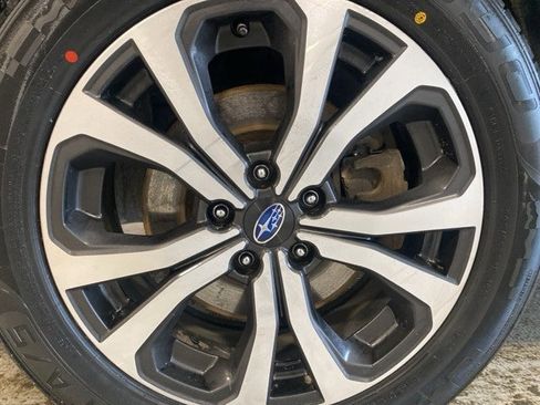 Used 2023 Subaru Forester Limited image 5