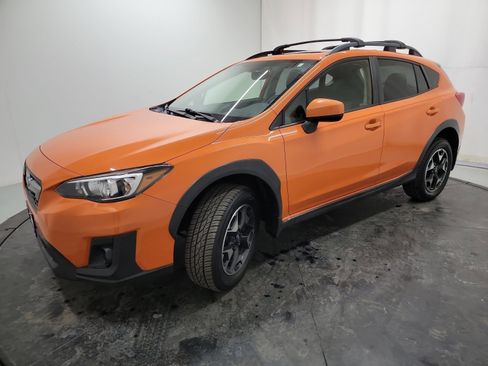 Used 2020 Subaru Crosstrek 2.0i Premium w/ Moonroof Package 2 image 3