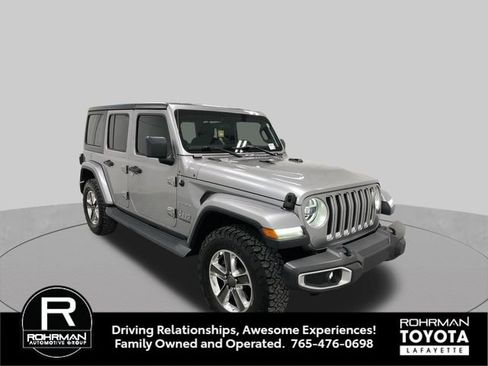 Used 2019 Jeep Wrangler Unlimited Sahara w/ LED Lighting Group AWD/4WD image 10