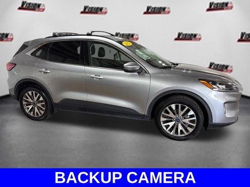 Used 2022 Ford Escape Titanium AWD/4WD image 4