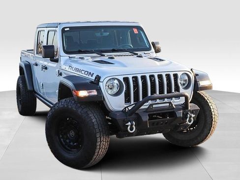 Used 2022 Jeep Gladiator Rubicon w/ Trailer Tow Package AWD/4WD image 2