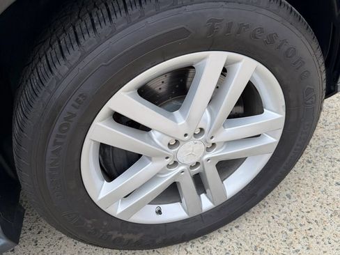 Used 2013 Mercedes-Benz GL 450 4MATIC image 25