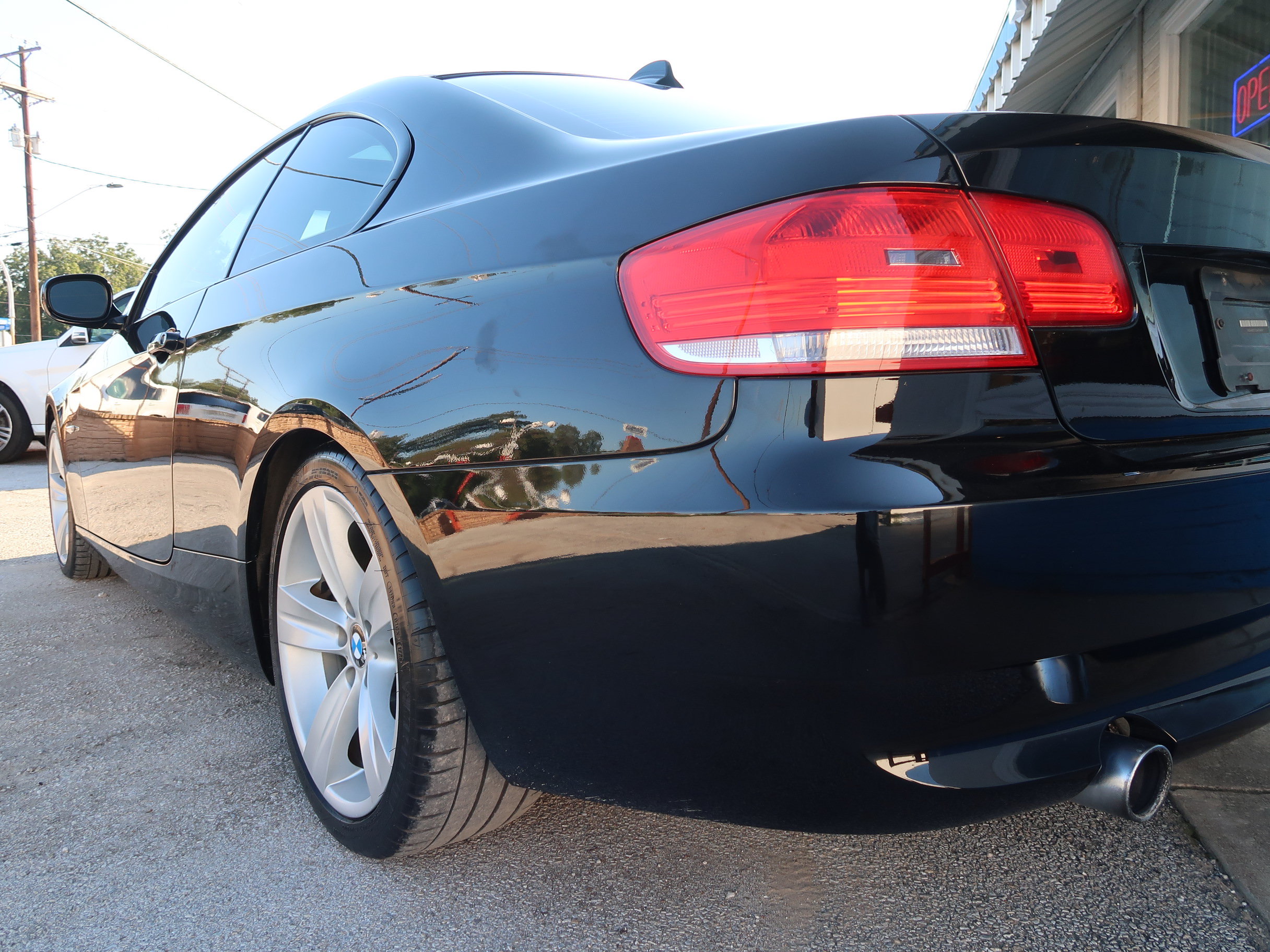 Used 2010 BMW 335i Coupe RWD image 5