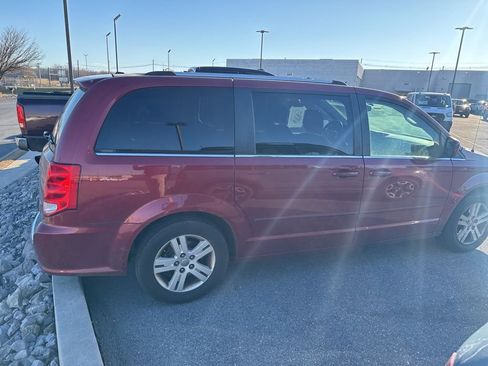 Used 2011 Dodge Grand Caravan Crew w/ Driver Convenience Group image 4