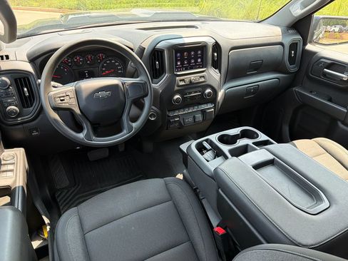 Used 2025 Chevrolet Silverado 1500 Custom Trail Boss w/ Turbomax Blackout Package AWD/4WD image 42