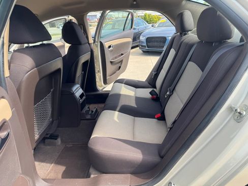 Used 2011 Chevrolet Malibu LS image 15