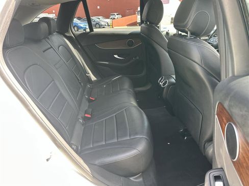 Used 2020 Mercedes-Benz GLC 300 image 13