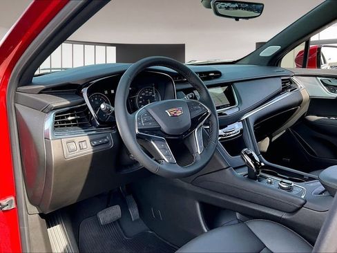 New 2026 Cadillac XT5 Premium Luxury image 6