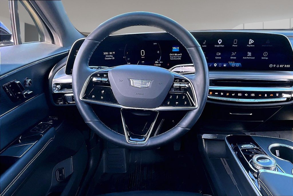 Used 2024 Cadillac Lyriq Sport w/ LPO, Floor Liner Package AWD/4WD image 5