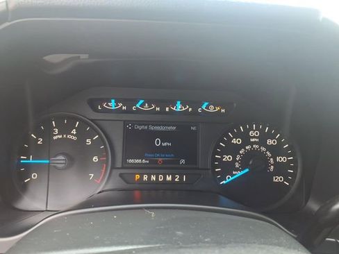 Used 2017 Ford F150 XL w/ Equipment Group 101A Mid AWD/4WD image 19