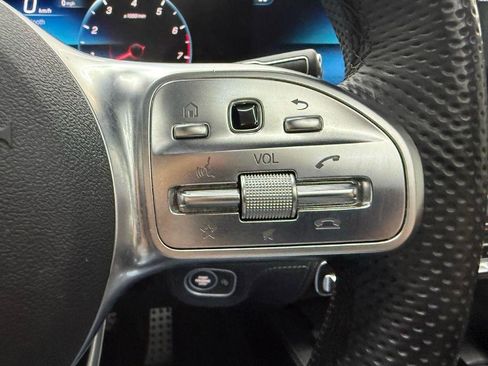 Used 2023 Mercedes-Benz GLS 450 4MATIC image 15