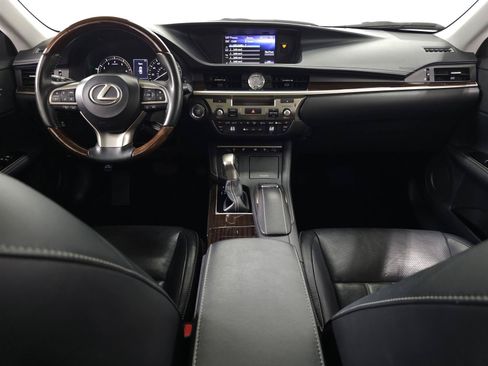Used 2017 Lexus ES 350 w/ Luxury Package FWD image 11