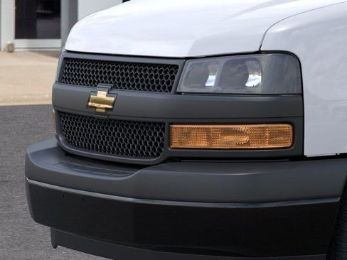 New 2026 Chevrolet Express 2500 image 13