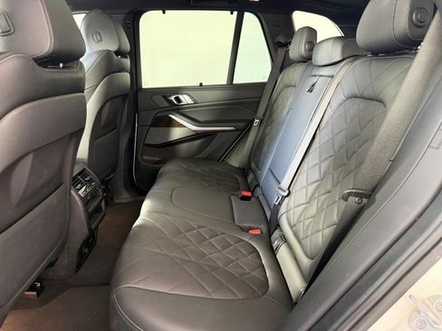 Used 2024 BMW X5 xDrive40i w/ Premium Essential Package image 16