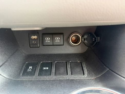 Used 2018 Toyota Highlander XLE FWD image 20