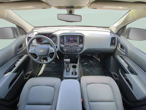 Used 2021 Chevrolet Colorado W/T w/ WT Convenience Package RWD image 11
