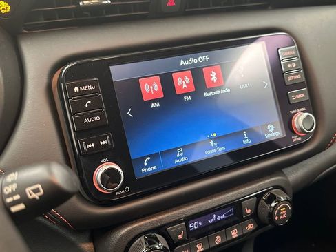 Used 2024 Nissan Kicks SR w/ SR Premium Package FWD image 14
