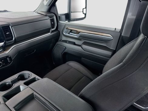Used 2024 Chevrolet Silverado 2500 LT w/ Convenience Package AWD/4WD image 22