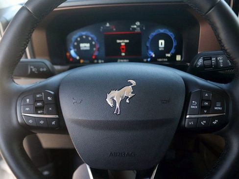 Used 2025 Ford Bronco Sport Outer Banks w/ Outer Banks Tech Package+ image 17