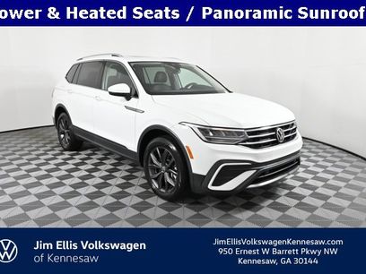 Certified 2022 Volkswagen Tiguan SE w/ Panoramic Sunroof Package