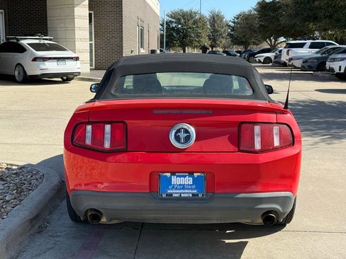 Used 2012 Ford Mustang V6 image 4