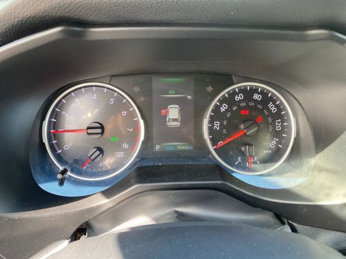 Used 2020 Toyota RAV4 XLE w/ Convenience Package image 19