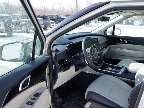 New 2026 Kia Carnival SX Prestige FWD image 10