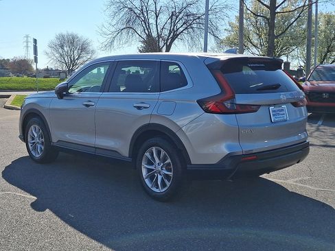 Used 2025 Honda CR-V EX image 4