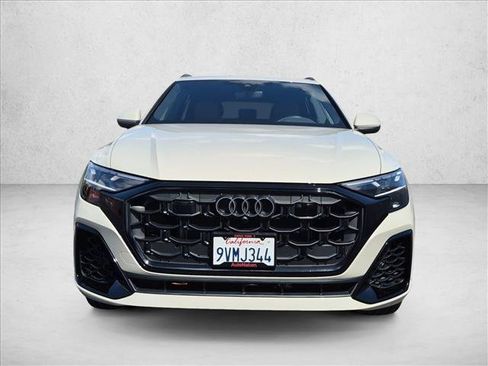 Used 2025 Audi Q8 Premium Plus AWD/4WD image 2
