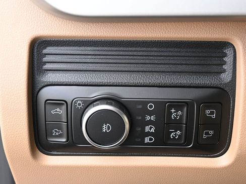 New 2026 Ford F350 XLT w/ XLT Premium Package image 24