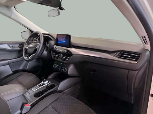 Certified 2023 Ford Escape Active AWD/4WD image 29