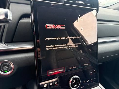 New 2027 GMC Terrain Elevation w/ Elevation Premium Package AWD/4WD image 15