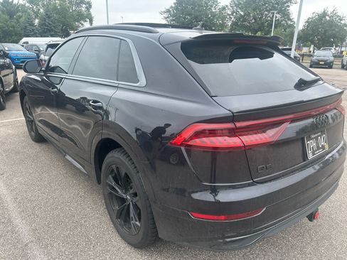 Used 2019 Audi Q8 Premium Plus w/ Premium Plus AWD/4WD image 2