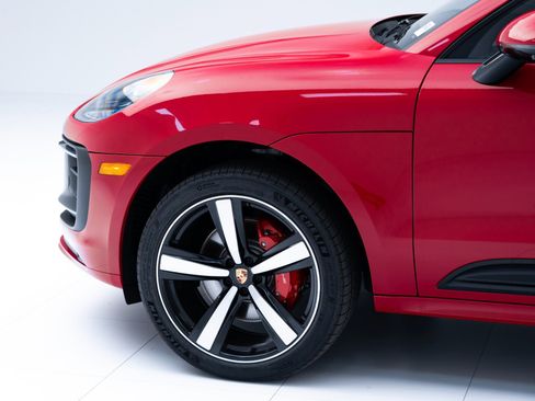 New 2026 Porsche Macan S image 11