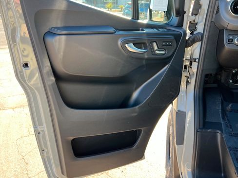 New 2025 Mercedes-Benz Sprinter 2500 image 14