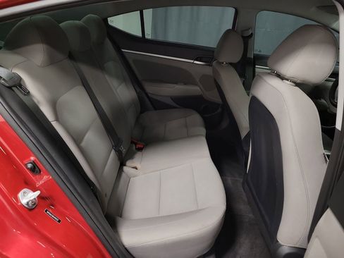 Used 2019 Hyundai Elantra SEL image 24