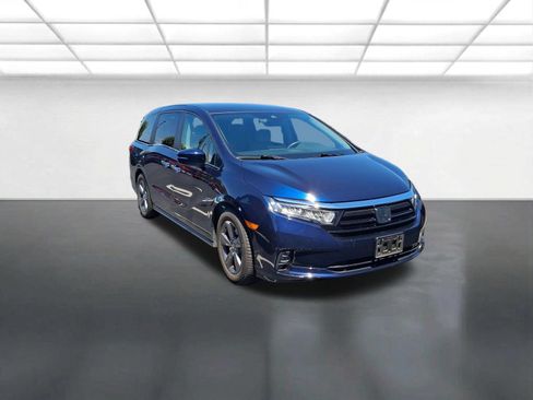 Used 2021 Honda Odyssey EX image 1