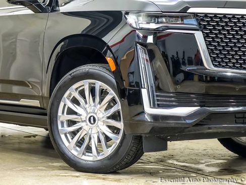 Used 2021 Cadillac Escalade ESV Premium Luxury w/ Driver Assist Tech Package AWD/4WD image 4