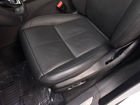 Used 2025 Land Rover Range Rover Velar Dynamic SE AWD/4WD image 28