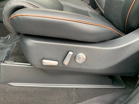 New 2026 Lincoln Navigator L Black Label AWD/4WD image 14