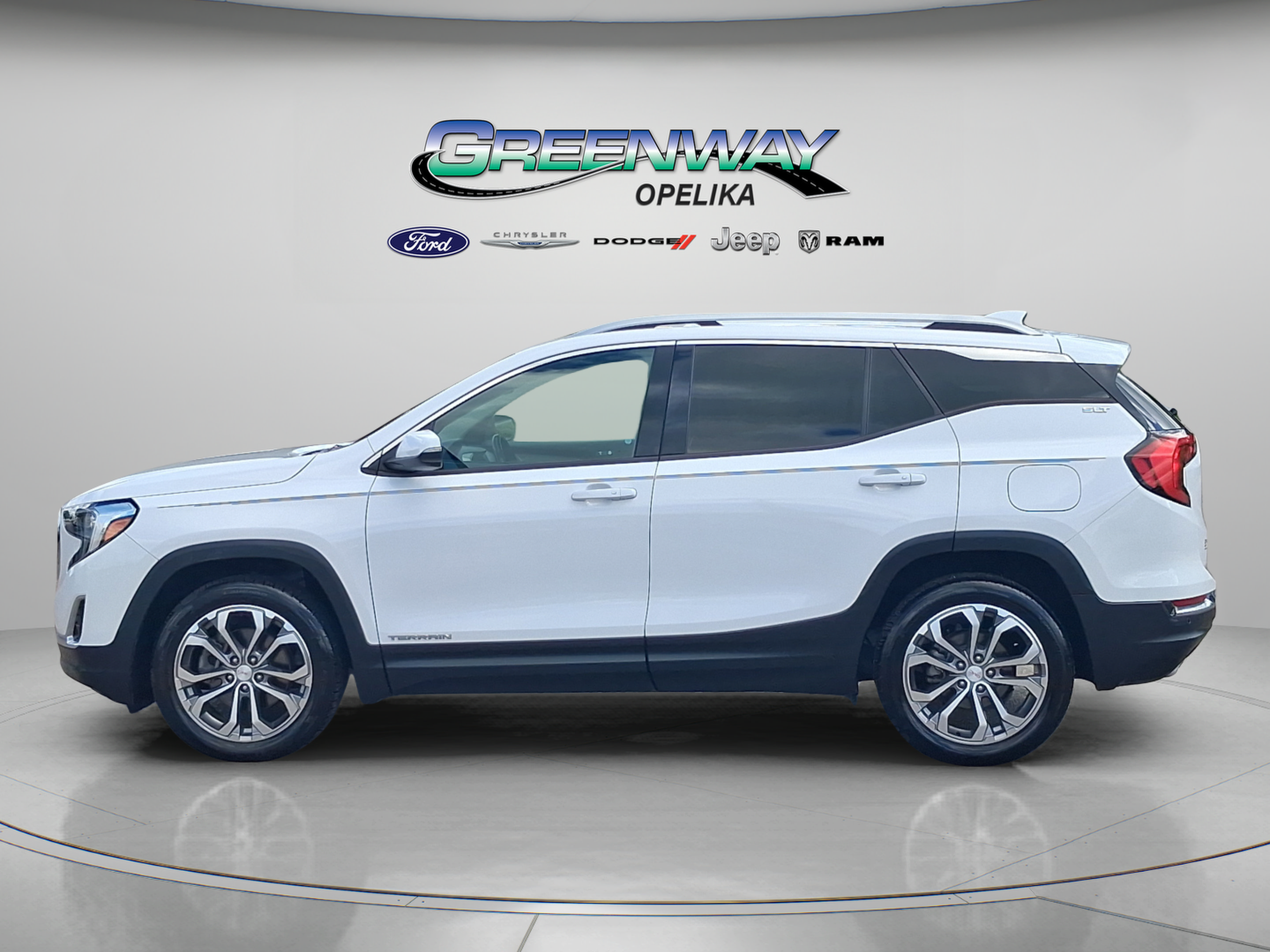 Used 2019 GMC Terrain SLT w/ Preferred Package FWD image 5