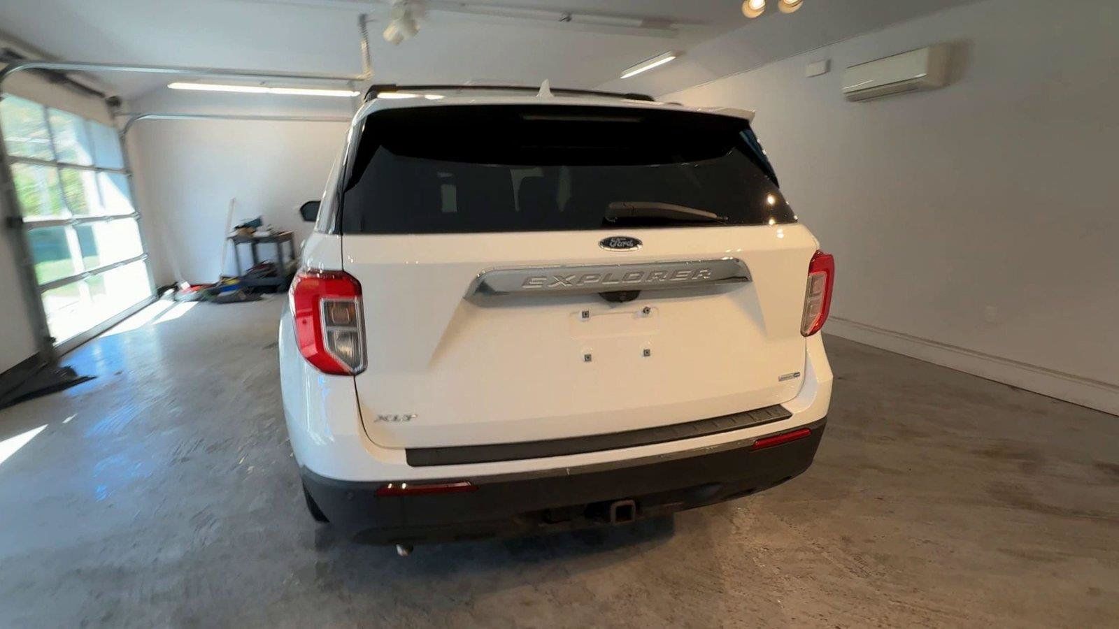 Used 2020 Ford Explorer XLT w/ Comfort Package AWD/4WD image 6