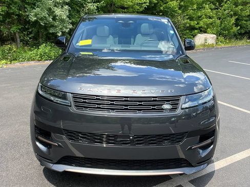 Used 2025 Land Rover Range Rover Sport Dynamic SE AWD/4WD image 8