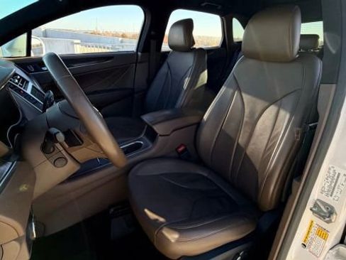 Used 2017 Lincoln MKC Reserve w/ Lincoln MKC Climate Package image 27