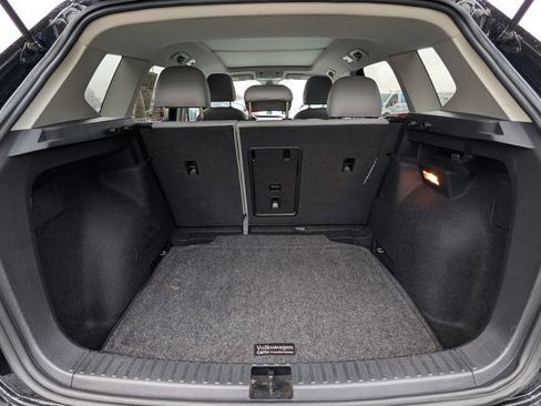 Used 2023 Volkswagen Taos SE image 32