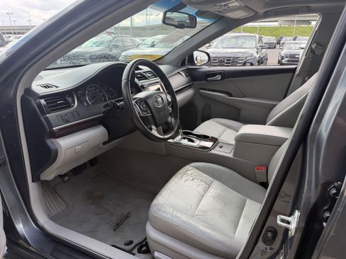 Used 2012 Toyota Camry XLE FWD image 23