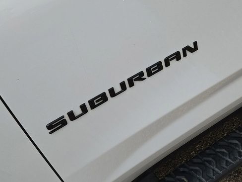 Used 2021 Chevrolet Suburban Z71 w/ Rear Media and Nav Package image 12